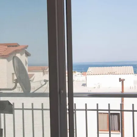 Feriehus New 2+1 Flat With Sea View In Datca Center Datça