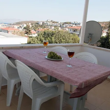 Feriehus New 2+1 Flat With Sea View In Datca Center *